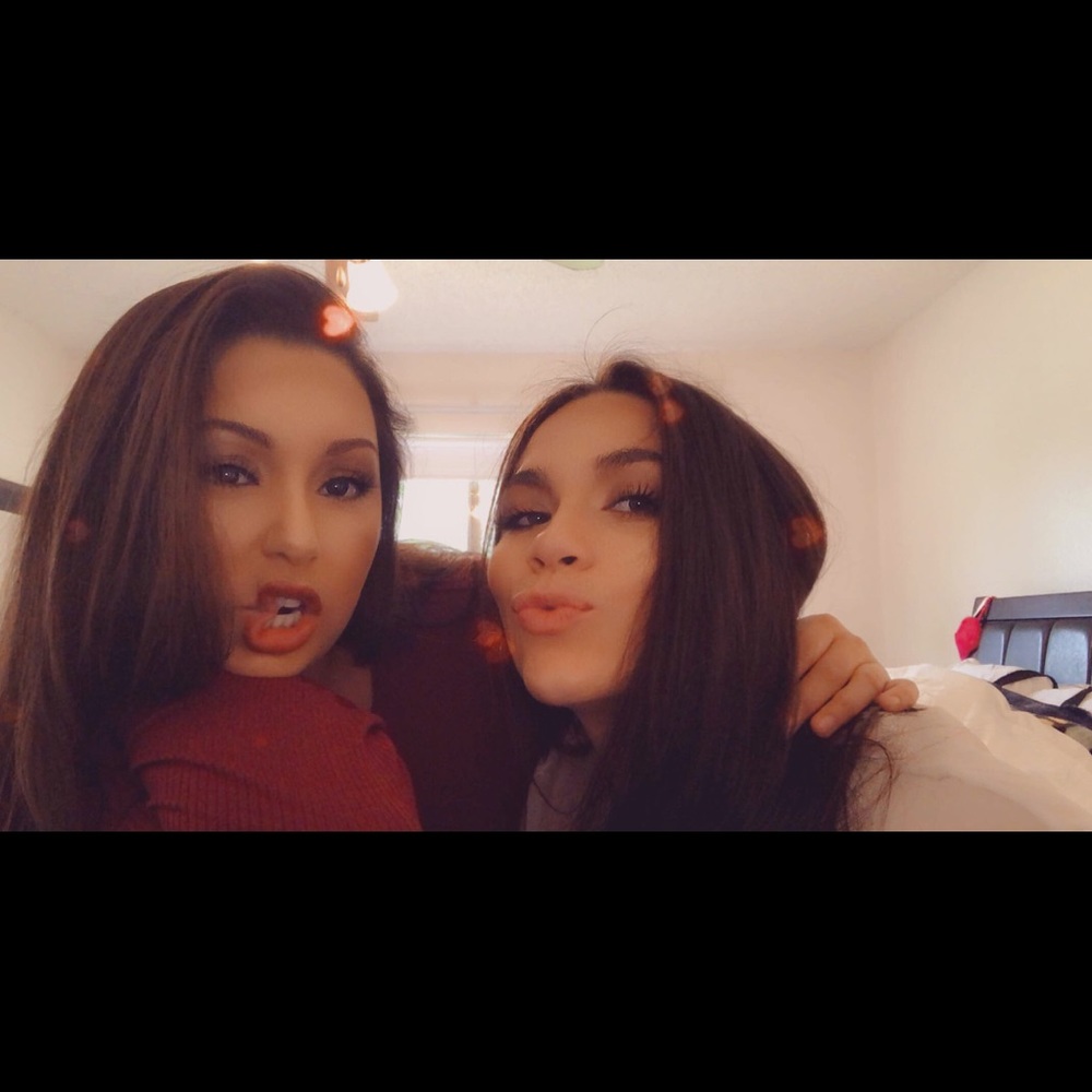 Meet your Posher, Kayla